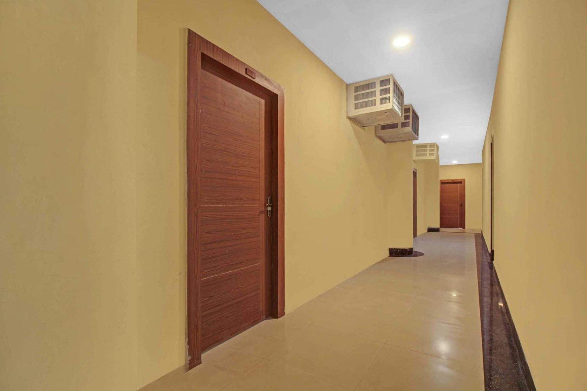 Super Collection O Hotel Aqua Villa Near Netaji Subhash Chandra Bose International Airport Gauripur  Exteriör bild