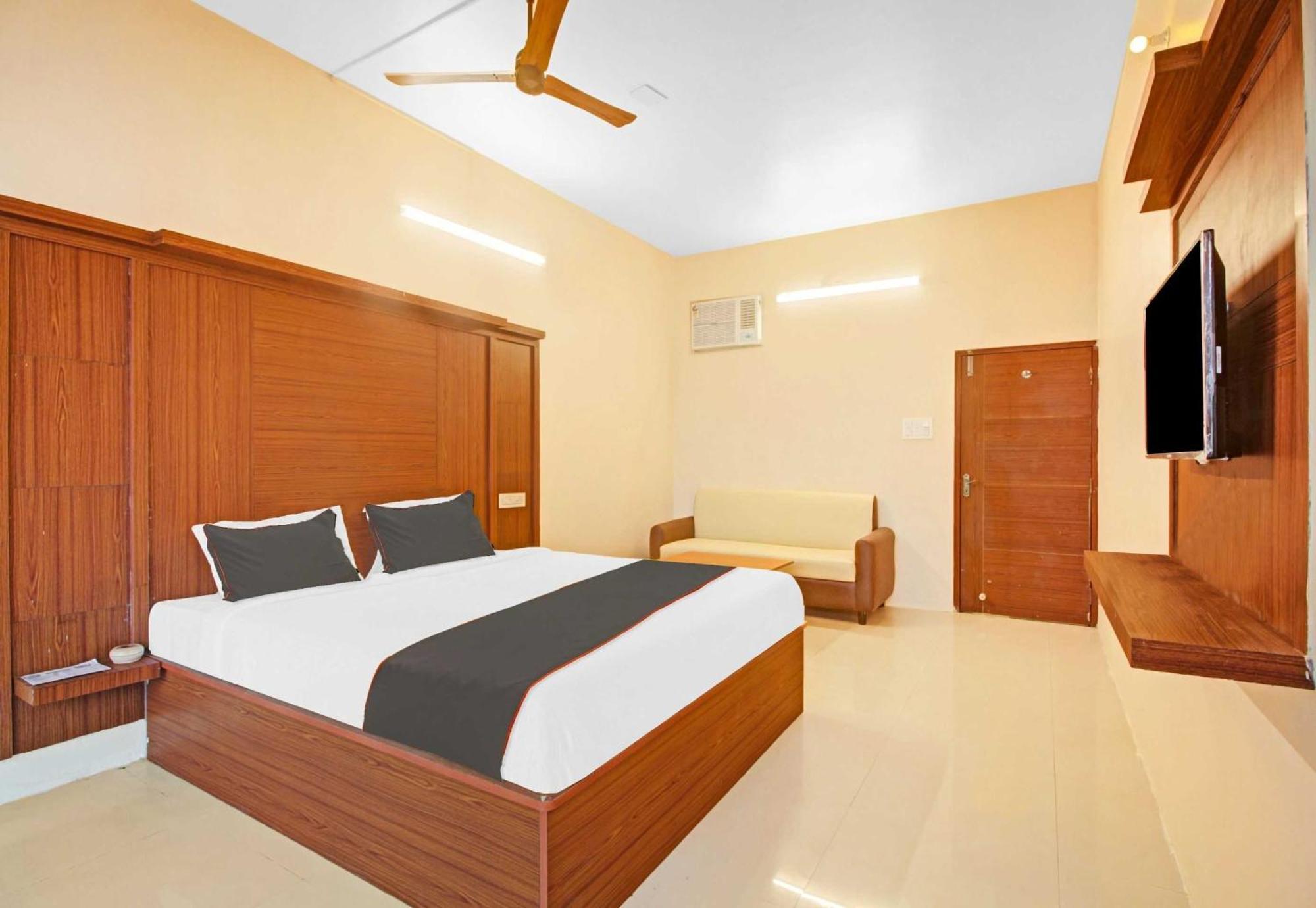 Super Collection O Hotel Aqua Villa Near Netaji Subhash Chandra Bose International Airport Gauripur  Exteriör bild