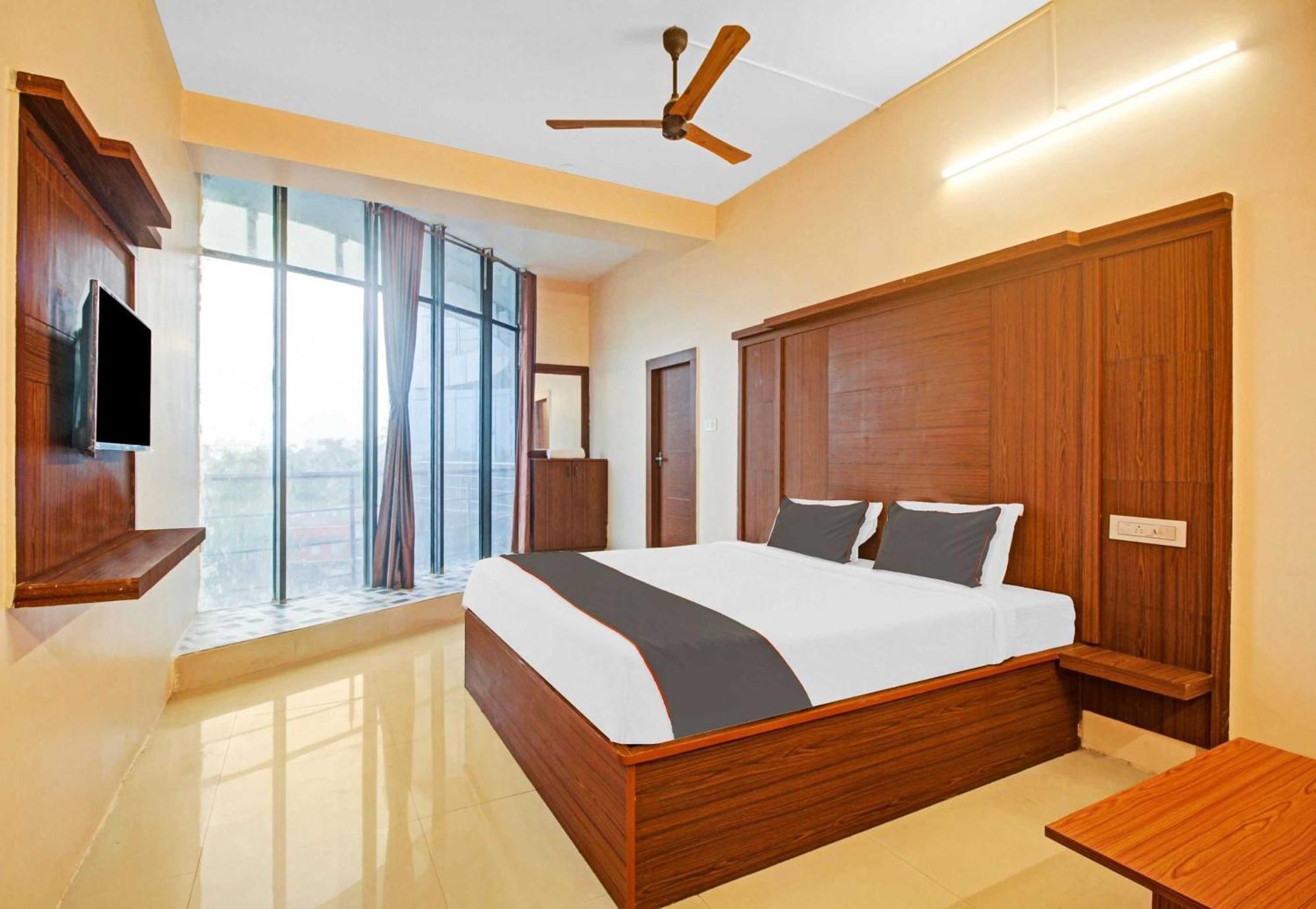 Super Collection O Hotel Aqua Villa Near Netaji Subhash Chandra Bose International Airport Gauripur  Exteriör bild