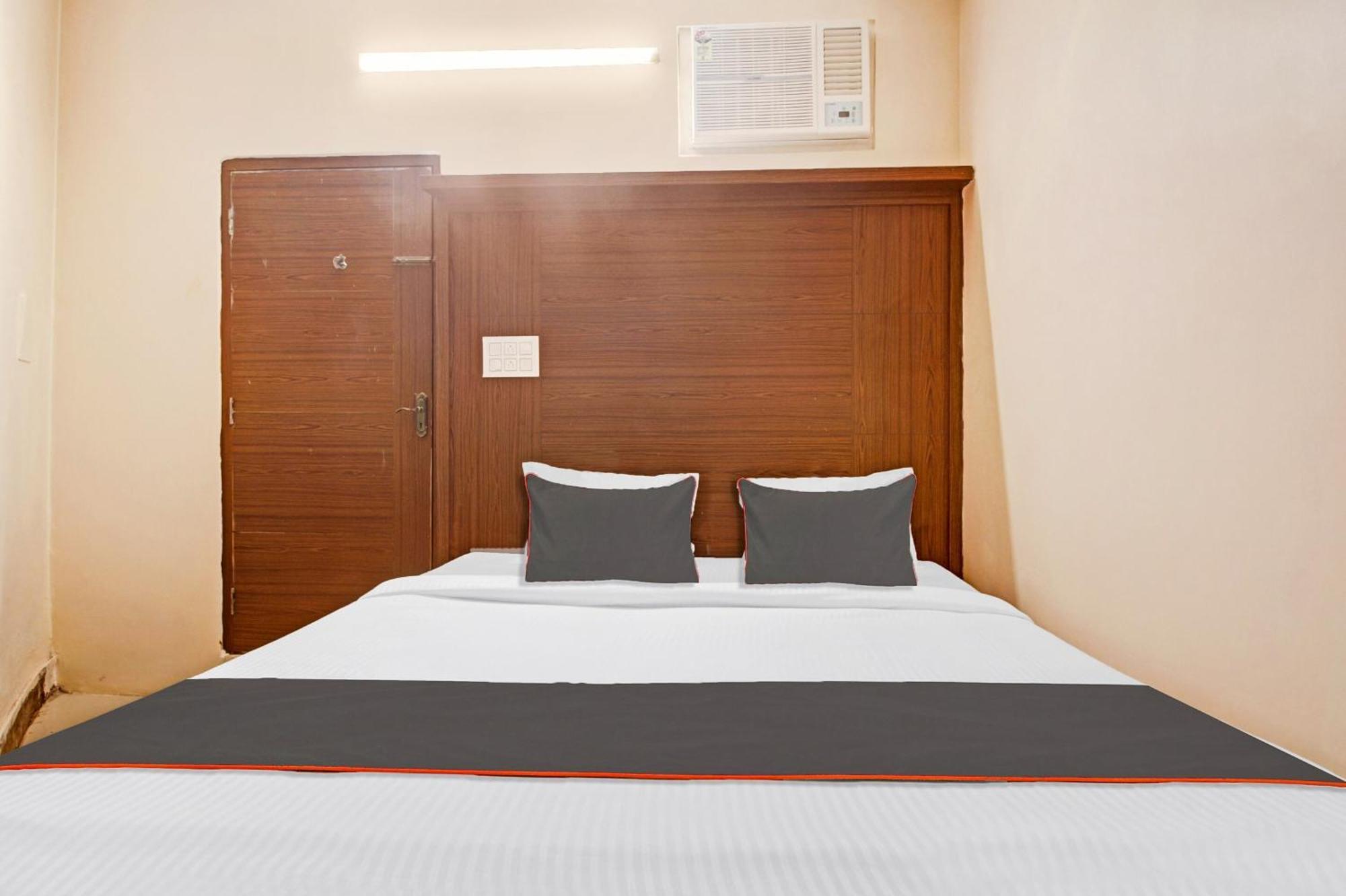 Super Collection O Hotel Aqua Villa Near Netaji Subhash Chandra Bose International Airport Gauripur  Exteriör bild